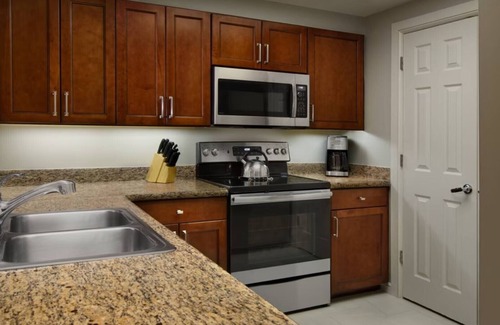 Central Beach Complejo | Marriott's BeachPlace Towers 2 Bedroom Villa