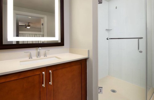 Central Beach Complejo | Marriott's BeachPlace Towers 2 Bedroom Villa