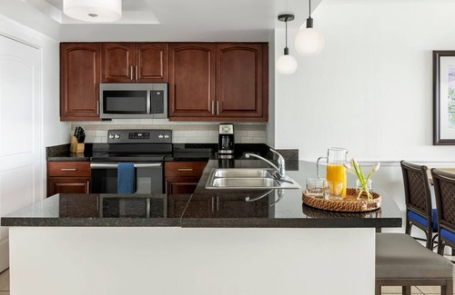 Estate Bakkero Complejo | Marriott's Frenchman's Cove St. Thomas-2 br luxury on the beach-sleeps 8