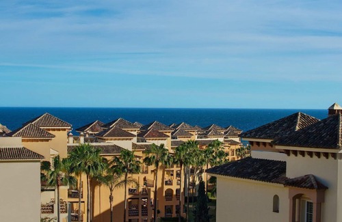 Nikki Beach Apartamento | Marriott's Marbella Beach Resort, Marbella, Costa del Sol, Spain