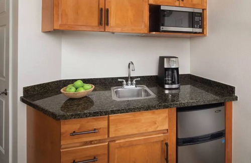 Palm Desert Hotel | Marriott Shadow Ridge - Studio- Resort Access