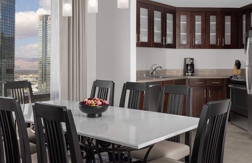 Las Vegas Villa | Marriott’s Grand Chateau Close to Allegiant Stadium