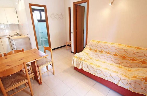 Costa Rei Apartamento | Marrone by Interhome