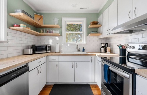 Charleston Cabaña | Marsh Front and only 5 mins to Downtown Charleston