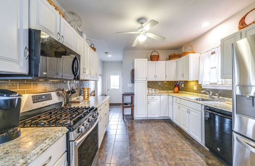 Brant Rock Casa | Marshfield Home w/ 4 Decks & Private Beach Access!