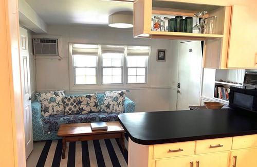 Folly Beach Cabaña | Marshfront Suite downstairs @ the Sea Pear Cottage — views + steps to the beach!