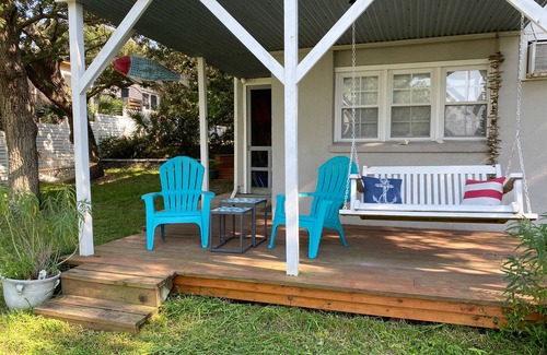 Folly Beach Cabaña | Marshfront Suite downstairs @ the Sea Pear Cottage — views + steps to the beach!