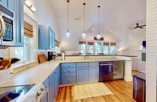 Keepers Landing Casa | 15% Off Summer 2025! Marshfront Views, Dock, Fishing, Crabbing, BHI & Shoals - Keepers Landing