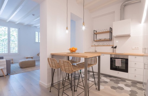 La Llotja-Born Apartamento | Marsuites 3 - Palace and Cathedral View (Third floor)