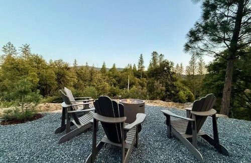 Oakhurst Casa | Martin and Helen’s Hideaway