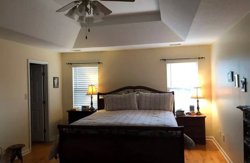 Evans Hotel | Martinez home Masters Rental- Sleeps 8