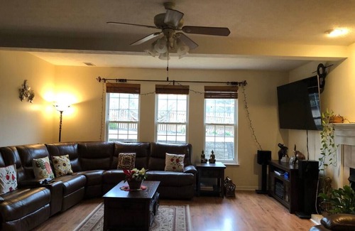 Evans Hotel | Martinez home Masters Rental- Sleeps 8