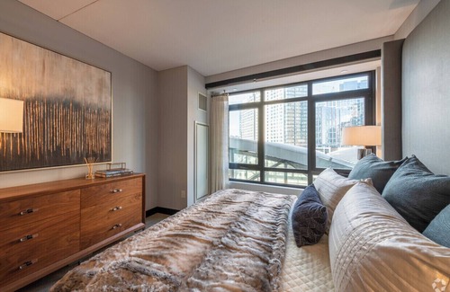 Dudley - Brunswick King Apartamento | Marvelous 2-bedroom apartment in Boston with WiFi