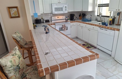 Bahamas Terrace Condominio | Marvelous 2-bedroom condo in Freeport with WiFi