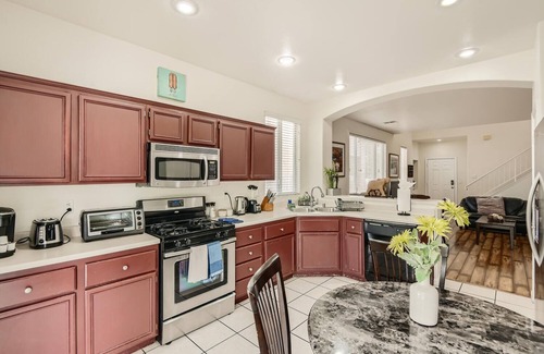 Spring Valley Casa | Marvelous 3 Bedroom With Spa