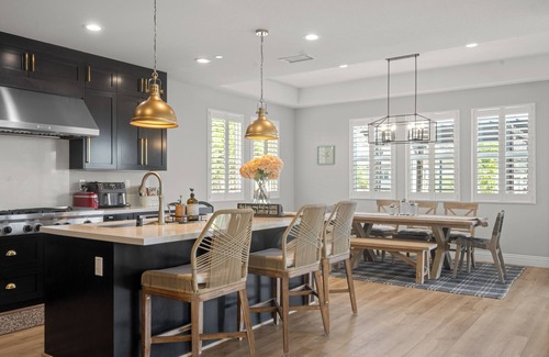 Canyon Country Casa | Marvelous 5-bedroom house with AC in Santa Clarita