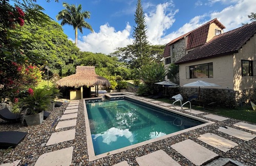 Guaduas Casa | Marvelous 5-bedroom house with WiFi in Guaduas