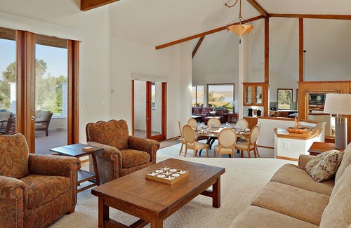 Baywood-Los Osos Casa | Vida de lujo, maravillosa casa personalizada con toneladas de comodidades y vistas increíbles.