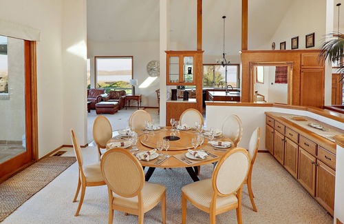 Baywood-Los Osos Casa | Vida de lujo, maravillosa casa personalizada con toneladas de comodidades y vistas increíbles.