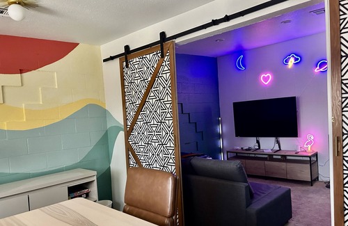 Las Vegas Villa | Marvelous Midcentury Modern Vegas Villa- private pool