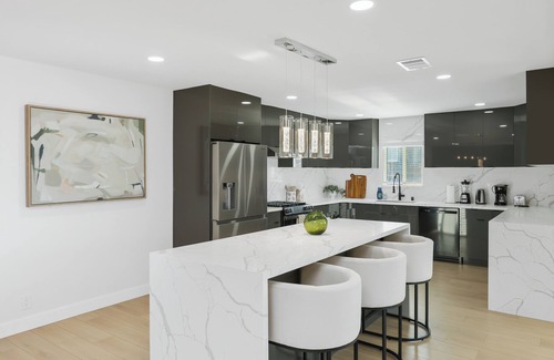 Westminster Casa | Marvelous New 5-bedroom house near Disneyland