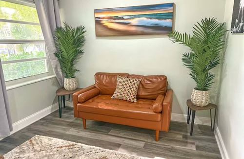 Northeast Miami Apartamento | Marvelous studio with AC in vibrant Miami