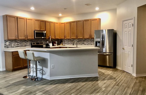 Kissimmee Villa | Marvelous Villa, 4 beds 4 bath, pool and lake front