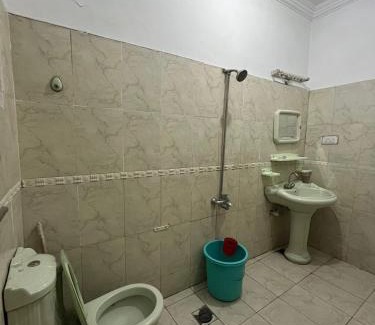 F-7 Sector Casa | Marvi Guest House