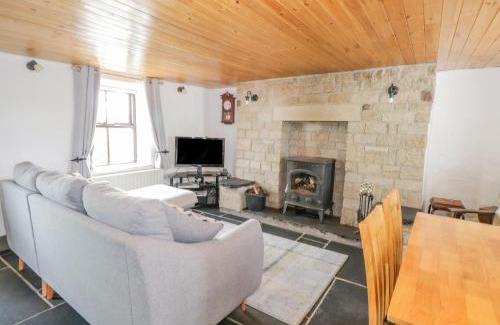 Naran Casa | Mary Kate's Cottage