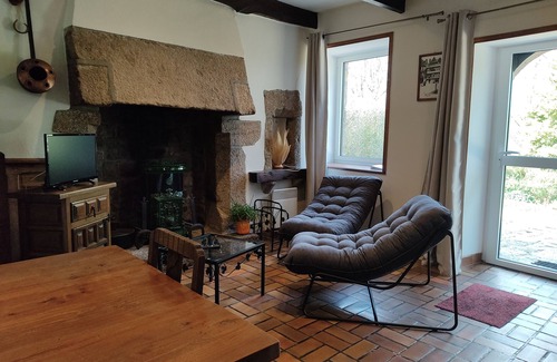 Plouegat-Moysan Casa | Mary's House