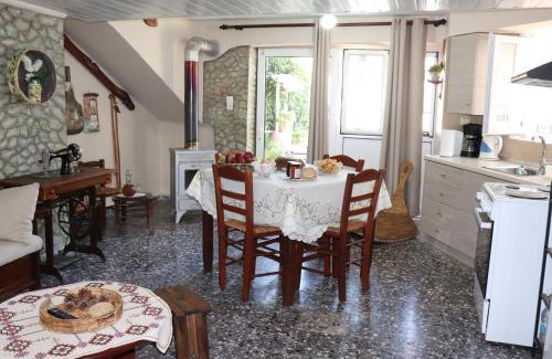 Kymi-Aliveri Apartamento | Mary's house
