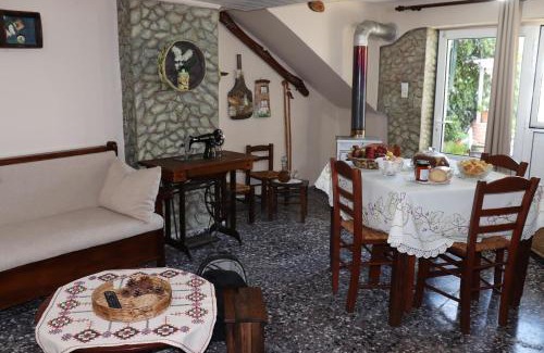 Kymi-Aliveri Apartamento | Mary's house