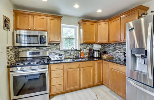 Cheverly Casa | Maryland Home w/ Deck: 8 Mi to Washington, DC