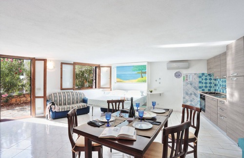 San Teodoro Apartamento | Fantástico apartamento verde cerca del MAR: ¡tu oasis de paz en Cerdeña!
