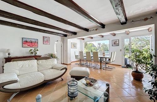 Saintes-Maries-de-la-Mer Casa | Mas authentique pour 8 personnes, piscine et jardin fleuri - FR-1-475-229