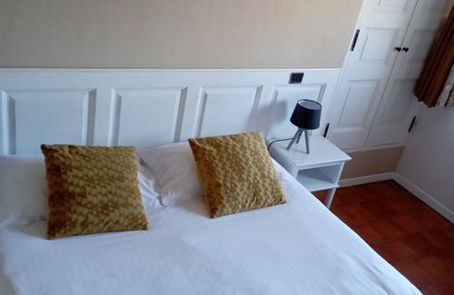 L'Isle-sur-la-Sorgue Hotel | Mas de Cure Bourse