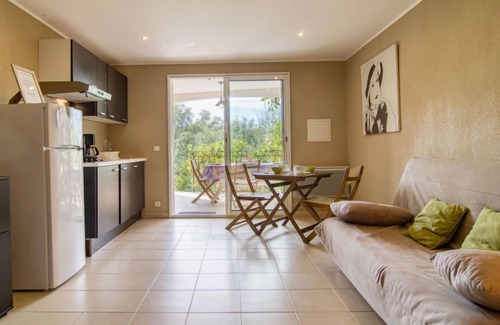 Bauduen Apartamento | Mas des Grives by Interhome