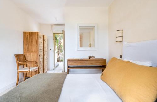 Murs Cama Y Desayuno | Mas du Loriot