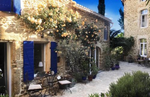 Suze-la-Rousse Casa | Mas en pierres 17 couchages avec piscine et jardin