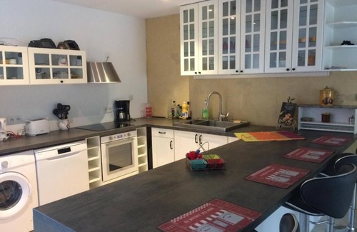 Cabannes Casa | Mas en Provence - GITE 8-10 personnes avec Bassin Naturel