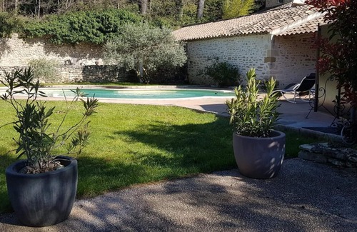 Valreas Casa | Mas Ferme Montplaisir 4* "vineyard side