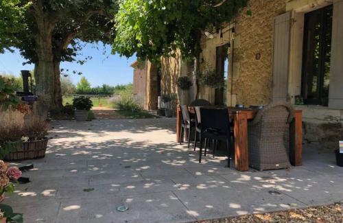 Althen-des-Paluds Casa | Mas l Oustau de Memei