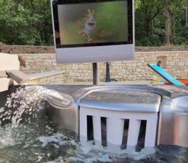 Pernes-les-Fontaines Villa | Mas Libertino - Villa avec piscine & jacuzzi