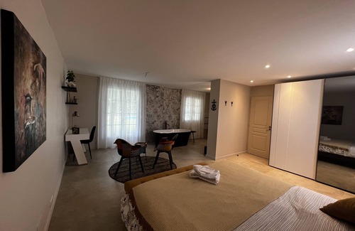 Arles Otro | MAS Luxueux