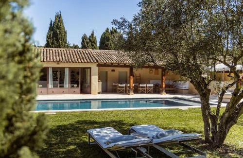 Mas-Blanc-des-Alpilles Casa | MAS MILLÉSIME - Chambre double - petit déjeuner - piscine - Mas du XVIIIème siècle proche Saint-Rémy-de-Provence