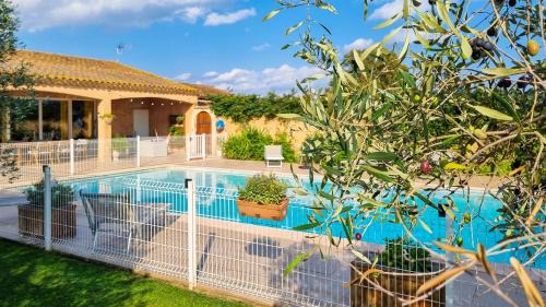 Arles Casa | Mas Saint Jean