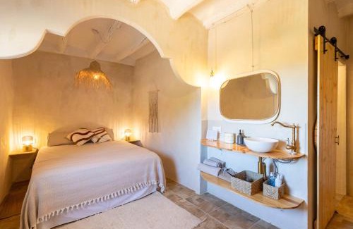 Sant Marti de Tous Cama Y Desayuno | Masia Aubareda