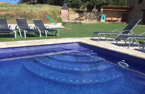 L'Espunyola Cabaña | Casa rural Masia La Coromina para 10 personas perfectamente (alquiler íntegro)