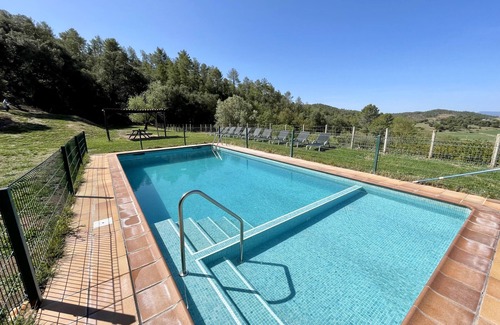 Santa Maria d'Olo Otro | Masia Torrités - 9 bedroom 1000 m2 holiday home with private pool
