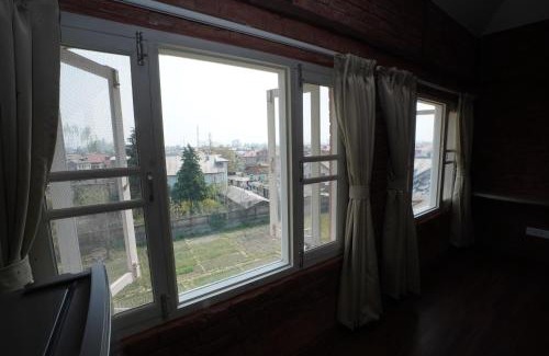 Srinagar Apartamento | Maskan by Rafiqi Estates - Deluxe 2BHK & Studio Apartments